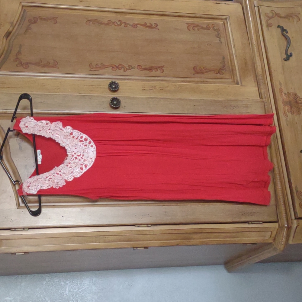 Long Red Sleeveless dress, with floral ruching. Size Large